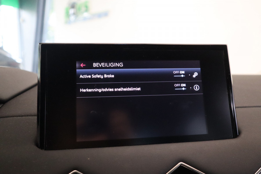 DS DS 3 Crossback E-Tense Bastille 50 kWh Navi-Carplay 17'lmv CruiseControl
