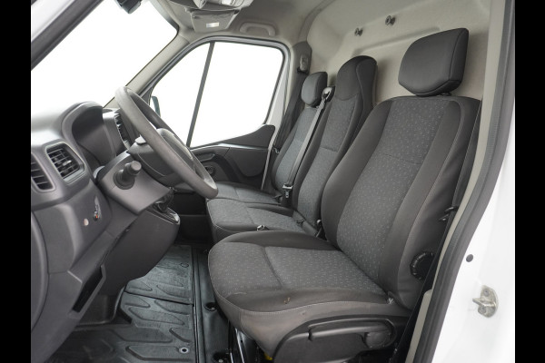 Opel Movano 2.3CDTI L2H2 Airco Navi Trekhaak 3-Persoons Cruise Control Pdc Bluetooth Kasten-inrichting Regen-Lichtsensor Schuifdeur Betonplex Vloer Wandbetimmering Euro 6 1e Eigenaar 2.500kg Trekgewicht