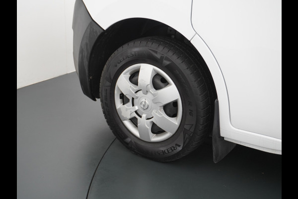 Opel Movano 2.3CDTI L2H2 Airco Navi Trekhaak 3-Persoons Cruise Control Pdc Bluetooth Kasten-inrichting Regen-Lichtsensor Schuifdeur Betonplex Vloer Wandbetimmering Euro 6 1e Eigenaar 2.500kg Trekgewicht