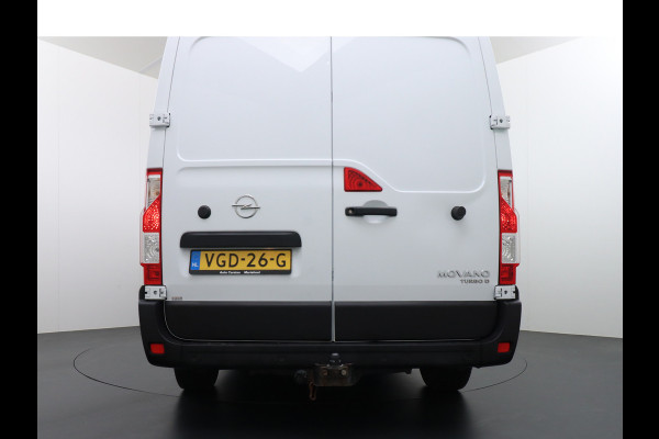 Opel Movano 2.3CDTI L2H2 Airco Navi Trekhaak 3-Persoons Cruise Control Pdc Bluetooth Kasten-inrichting Regen-Lichtsensor Schuifdeur Betonplex Vloer Wandbetimmering Euro 6 1e Eigenaar 2.500kg Trekgewicht