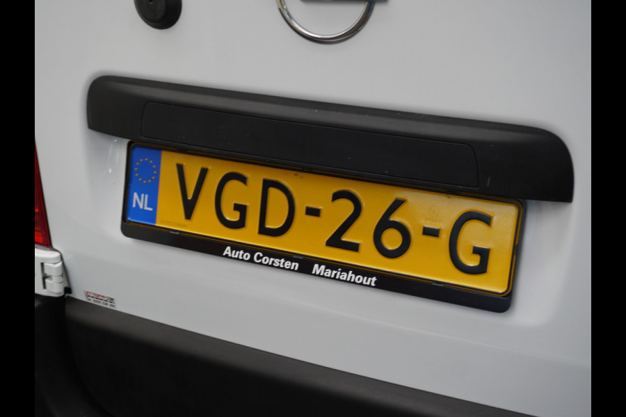 Opel Movano 2.3CDTI L2H2 Airco Navi Trekhaak 3-Persoons Cruise Control Pdc Bluetooth Kasten-inrichting Regen-Lichtsensor Schuifdeur Betonplex Vloer Wandbetimmering Euro 6 1e Eigenaar 2.500kg Trekgewicht