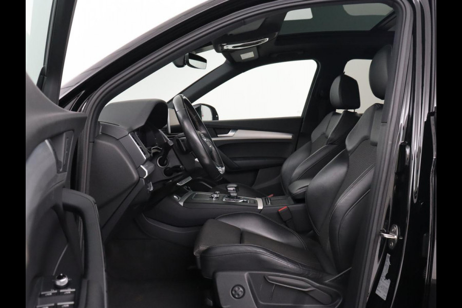 Audi Q5 2.0 TFSI quattro S Line | Panoramadak | Stoelverwarming | Adaptive cruise | Trekhaak | Virtual Cockpit | Carplay | Keyless | 20'' | Half leder | Navigatie | Full LED | Parkeerhulp