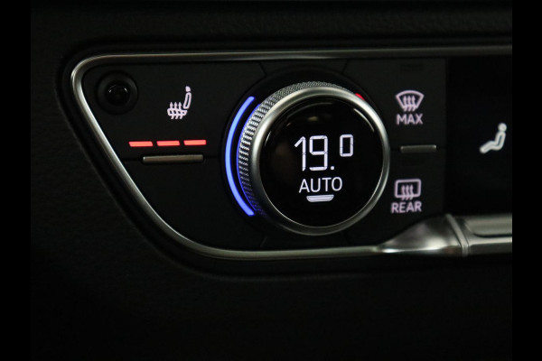 Audi Q5 2.0 TFSI quattro S Line | Panoramadak | Stoelverwarming | Adaptive cruise | Trekhaak | Virtual Cockpit | Carplay | Keyless | 20'' | Half leder | Navigatie | Full LED | Parkeerhulp