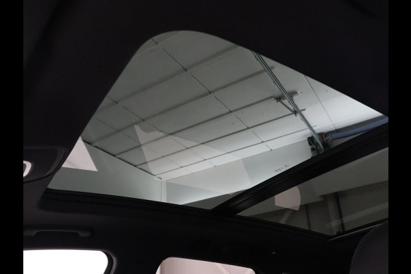 Audi Q5 2.0 TFSI quattro S Line | Panoramadak | Stoelverwarming | Adaptive cruise | Trekhaak | Virtual Cockpit | Carplay | Keyless | 20'' | Half leder | Navigatie | Full LED | Parkeerhulp