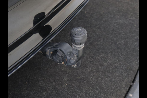 Audi Q5 2.0 TFSI quattro S Line | Panoramadak | Stoelverwarming | Adaptive cruise | Trekhaak | Virtual Cockpit | Carplay | Keyless | 20'' | Half leder | Navigatie | Full LED | Parkeerhulp