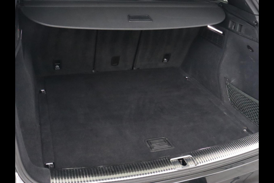 Audi Q5 2.0 TFSI quattro S Line | Panoramadak | Stoelverwarming | Adaptive cruise | Trekhaak | Virtual Cockpit | Carplay | Keyless | 20'' | Half leder | Navigatie | Full LED | Parkeerhulp