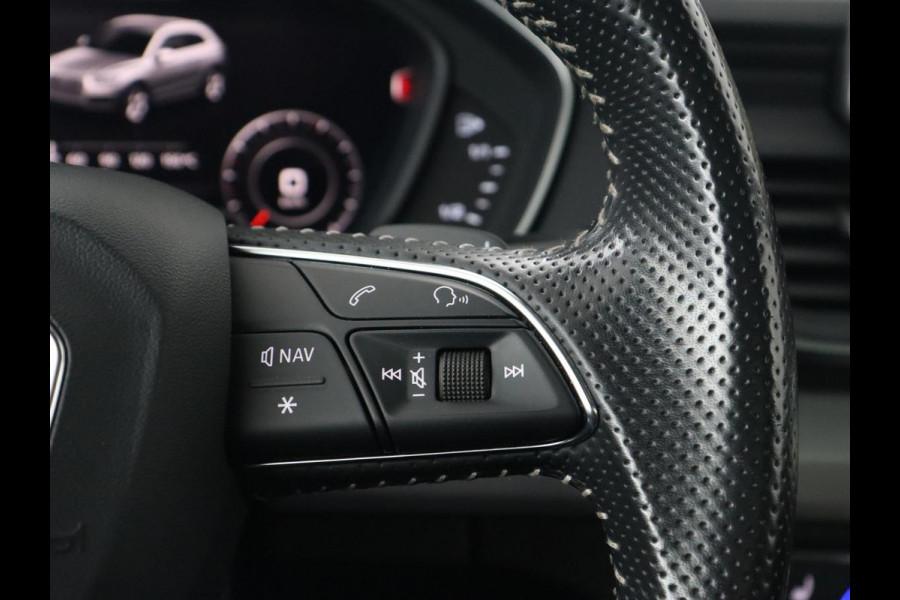 Audi Q5 2.0 TFSI quattro S Line | Panoramadak | Stoelverwarming | Adaptive cruise | Trekhaak | Virtual Cockpit | Carplay | Keyless | 20'' | Half leder | Navigatie | Full LED | Parkeerhulp