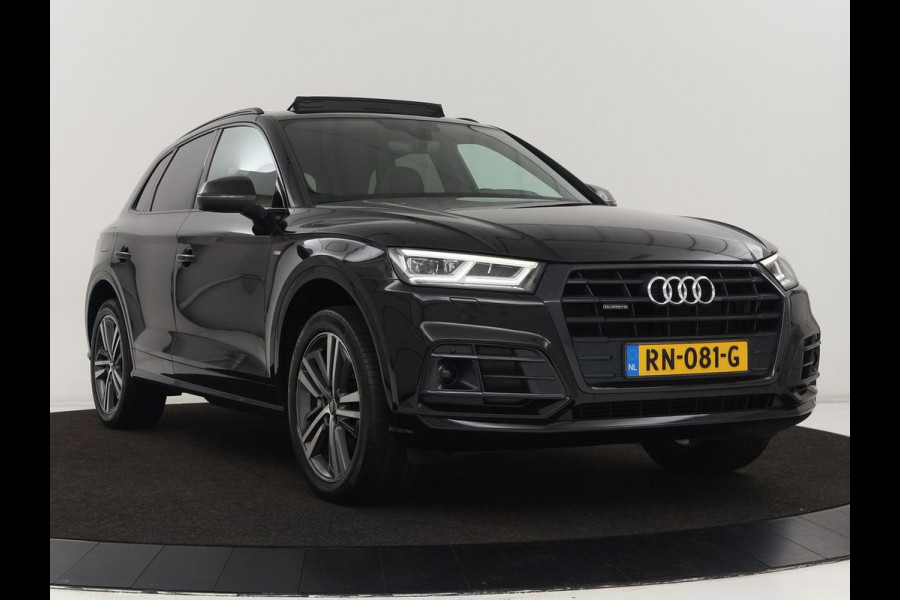 Audi Q5 2.0 TFSI quattro S Line | Panoramadak | Stoelverwarming | Adaptive cruise | Trekhaak | Virtual Cockpit | Carplay | Keyless | 20'' | Half leder | Navigatie | Full LED | Parkeerhulp
