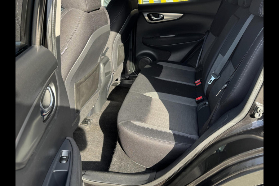 Nissan QASHQAI 1.2 N-Connecta - Navigatie I Airco I Xenon I PDC/Achteruitrij Camera I 18" Sport velgen I Dealer onderhouden