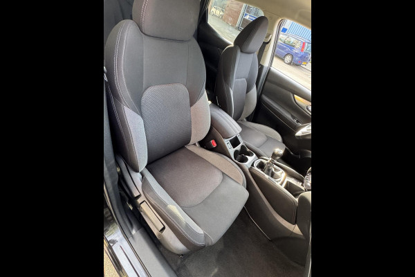 Nissan QASHQAI 1.2 N-Connecta - Navigatie I Airco I Xenon I PDC/Achteruitrij Camera I 18" Sport velgen I Dealer onderhouden