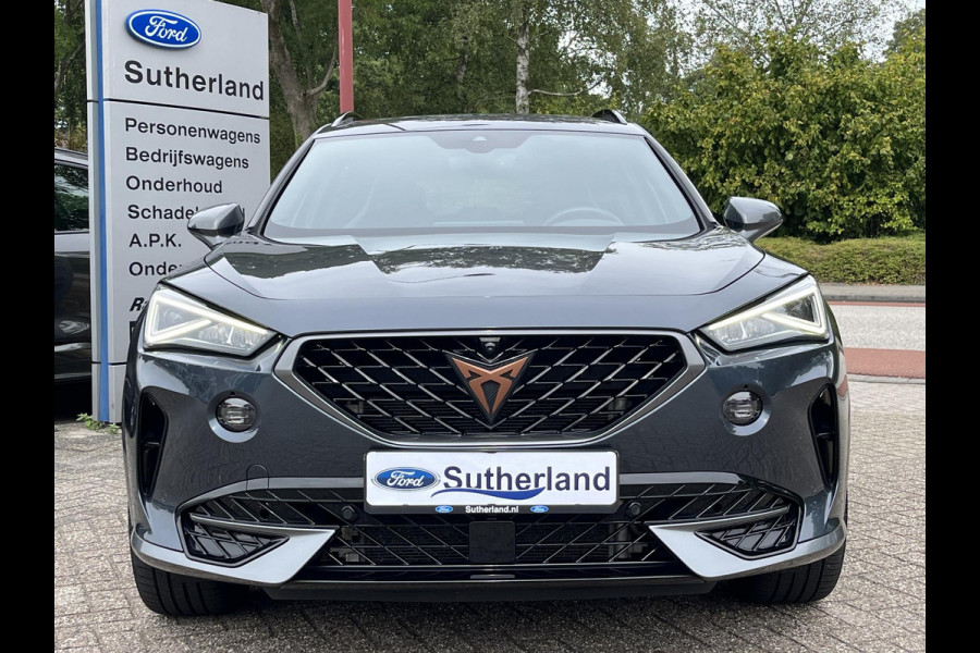 CUPRA Formentor 1.4 e-Hybrid VZ Performance PHEV 245pk | Wegklapbare trekhaak | Leder | Stoelverwarming | Virtual cockpit | 360° camerasysteem | Adaptive cruise control
