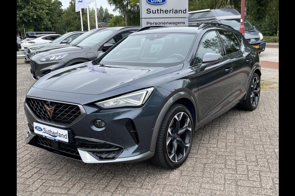 CUPRA Formentor 1.4 e-Hybrid VZ Performance PHEV 245pk | Wegklapbare trekhaak | Leder | Stoelverwarming | Virtual cockpit | 360° camerasysteem | Adaptive cruise control