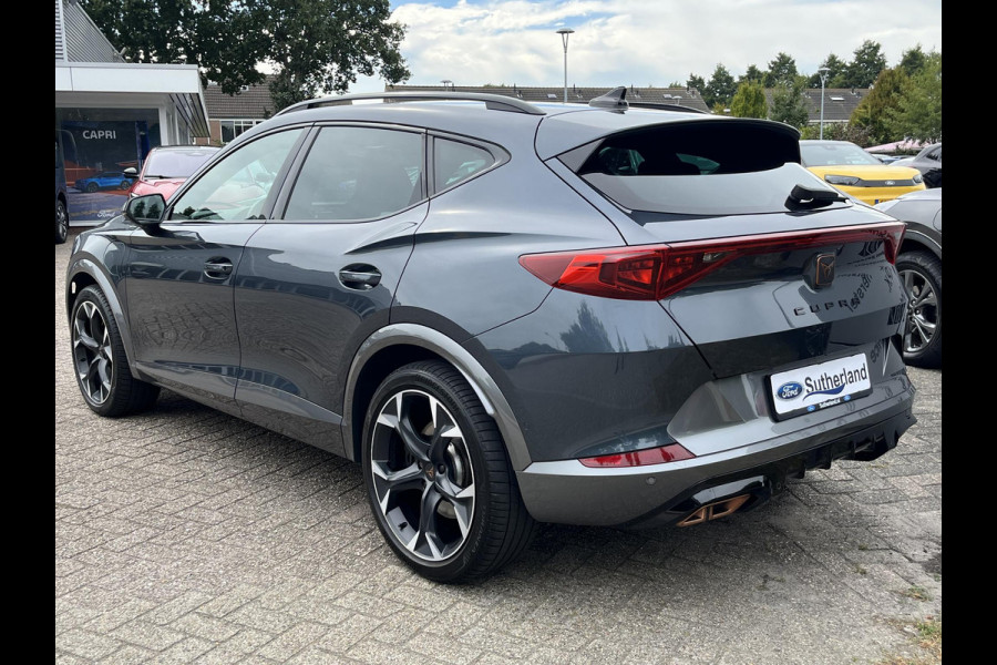 CUPRA Formentor 1.4 e-Hybrid VZ Performance PHEV 245pk | Wegklapbare trekhaak | Leder | Stoelverwarming | Virtual cockpit | 360° camerasysteem | Adaptive cruise control