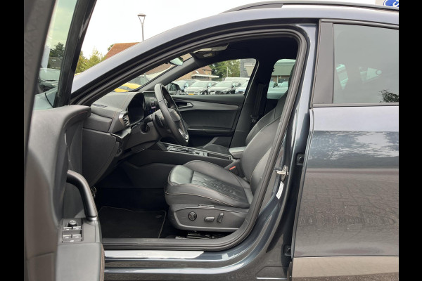 CUPRA Formentor 1.4 e-Hybrid VZ Performance PHEV 245pk | Wegklapbare trekhaak | Leder | Stoelverwarming | Virtual cockpit | 360° camerasysteem | Adaptive cruise control