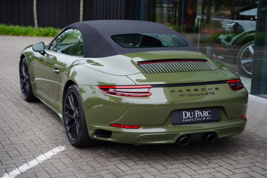Porsche 911 Cabriolet 3.0 Carrera GTS P.T.S. Nato Green Burmester Lifting
