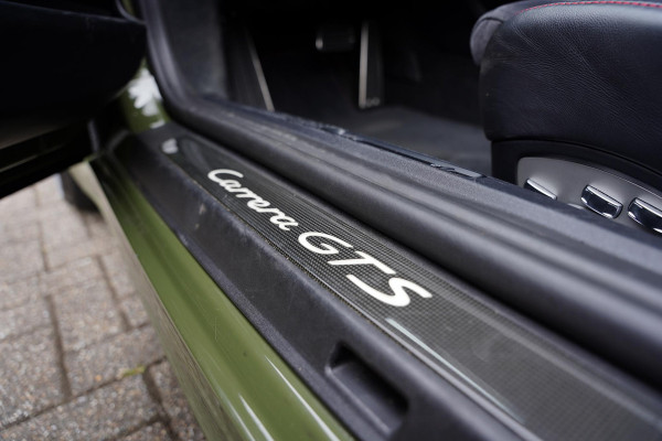 Porsche 911 Cabriolet 3.0 Carrera GTS P.T.S. Nato Green Burmester Lifting
