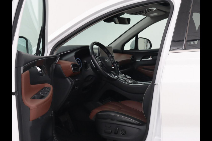 Hyundai Santa Fe 1.6 T-GDI PHEV Premium Sky | Panoramadak | Leder | Stoelventilatie | 360 Camera | Carplay | Head-Up | Memory | Achterbankverwarming | Navigatie | Krell Audio | Plug In