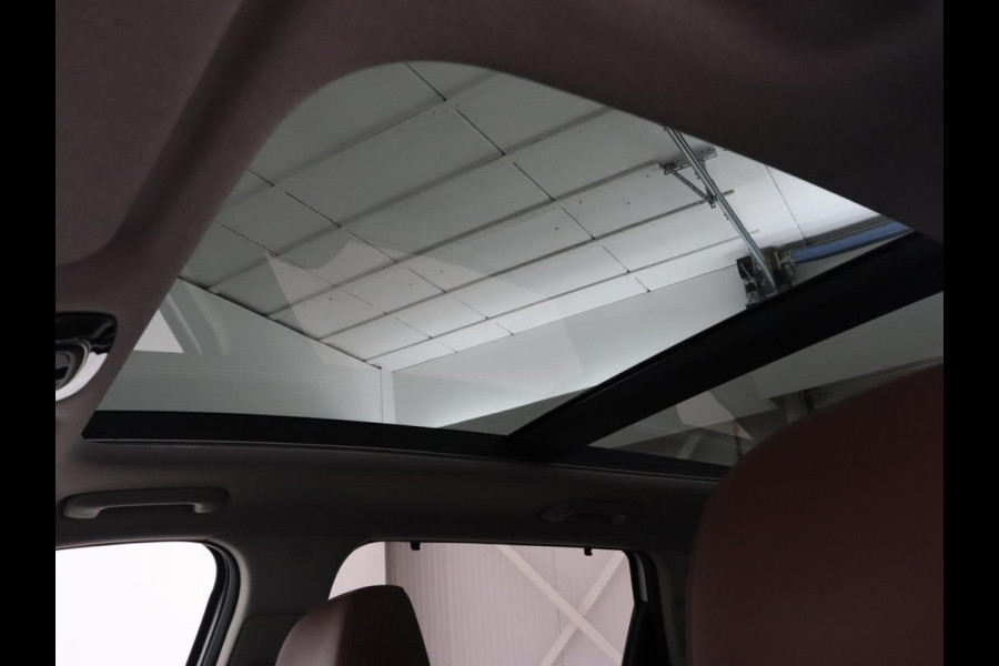 Hyundai Santa Fe 1.6 T-GDI PHEV Premium Sky | Panoramadak | Leder | Stoelventilatie | 360 Camera | Carplay | Head-Up | Memory | Achterbankverwarming | Navigatie | Krell Audio | Plug In