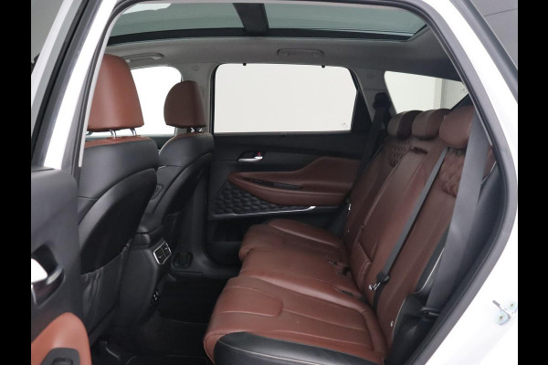 Hyundai Santa Fe 1.6 T-GDI PHEV Premium Sky | Panoramadak | Leder | Stoelventilatie | 360 Camera | Carplay | Head-Up | Memory | Achterbankverwarming | Navigatie | Krell Audio | Plug In