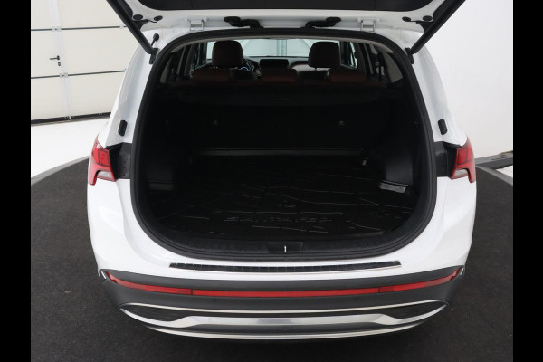 Hyundai Santa Fe 1.6 T-GDI PHEV Premium Sky | Panoramadak | Leder | Stoelventilatie | 360 Camera | Carplay | Head-Up | Memory | Achterbankverwarming | Navigatie | Krell Audio | Plug In
