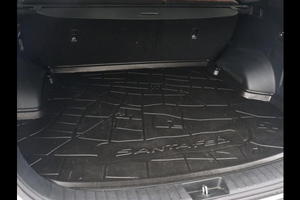 Hyundai Santa Fe 1.6 T-GDI PHEV Premium Sky | Panoramadak | Leder | Stoelventilatie | 360 Camera | Carplay | Head-Up | Memory | Achterbankverwarming | Navigatie | Krell Audio | Plug In