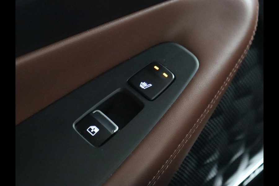 Hyundai Santa Fe 1.6 T-GDI PHEV Premium Sky | Panoramadak | Leder | Stoelventilatie | 360 Camera | Carplay | Head-Up | Memory | Achterbankverwarming | Navigatie | Krell Audio | Plug In