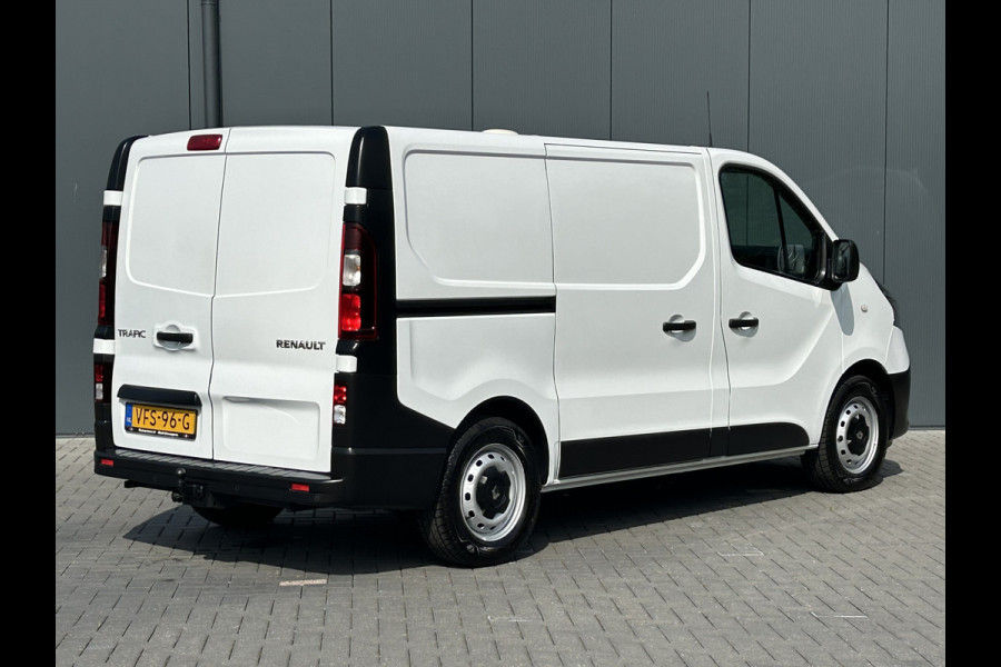 Renault Trafic 2.0 dCi 146 PK AUTOMAAT / L1H1 / 1e EIG. / 2X SCHUIFDEUR / AIRCO / CRUISE / NAVI / BLUETOOTH