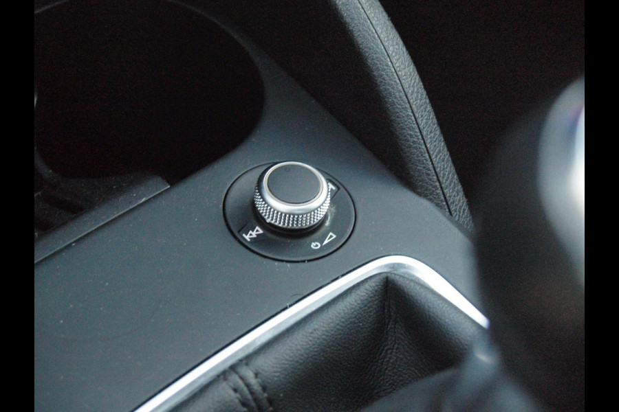 Audi Q2 30 TFSI S Edition | Apple Carplay | Camera |