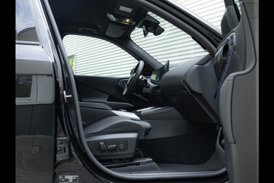 BMW X3 xDrive20i M-Sport - Driving + Parking Ass Plus - Harman Kardon - Stoelverwarming