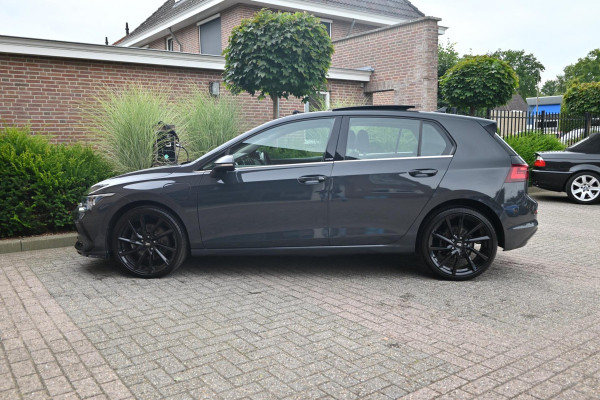 Volkswagen Golf 1.4 eHybrid Style 204 PK 1e Eig R-Line Adaptive Side-Assist Pano Massage 19''