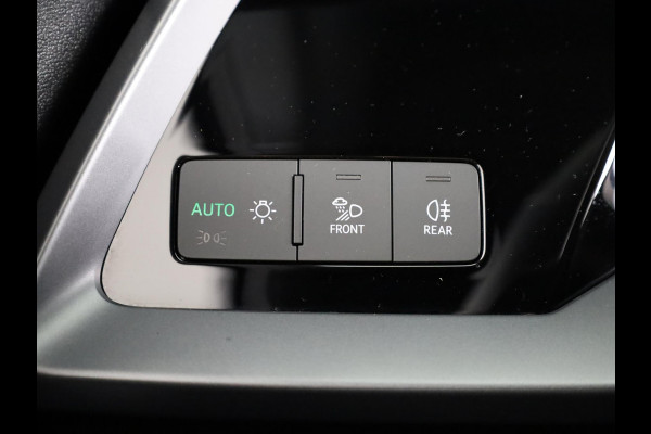 Audi A3 Sportback 30 TFSI S edition 116 pk S-tronic | Verlengde garantie | Navigatie | Parkeersensoren (Park assist) | Achteruitrijcamera | Adaptieve cruise control | S-Line |