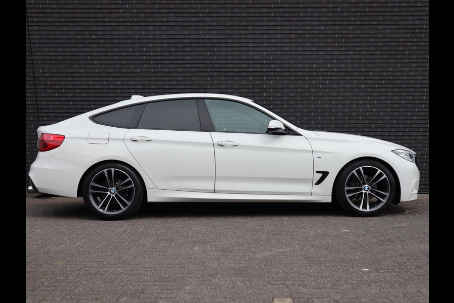 BMW 3-serie Gran Turismo 320i High Executive M Sport / Panodak / Sportleder / Comfort Access / BMW 3-serie Gran Turismo 320i High Executive M Sport / Panodak / Sportleder / Comfort Access /