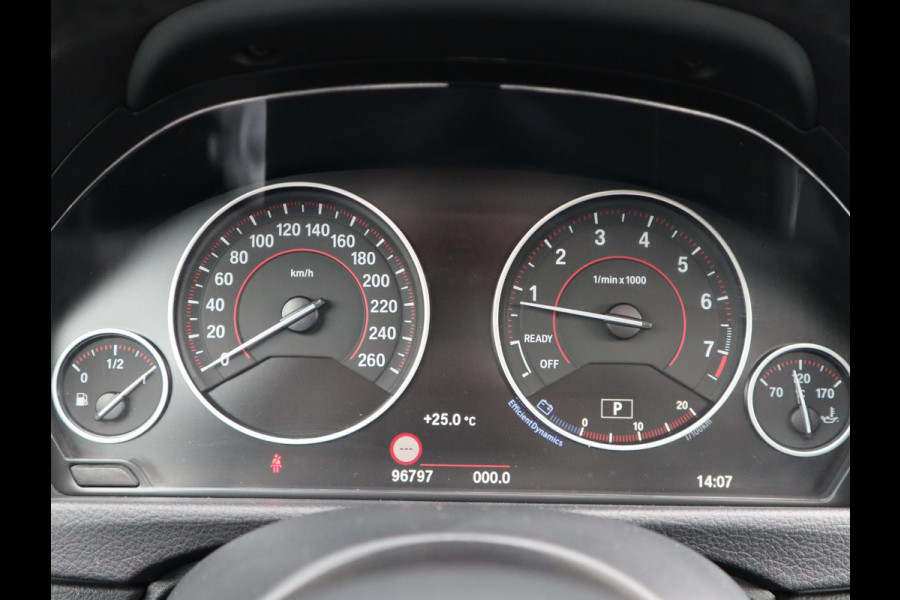 BMW 3-serie Gran Turismo 320i High Executive M Sport / Panodak / Sportleder / Comfort Access / BMW 3-serie Gran Turismo 320i High Executive M Sport / Panodak / Sportleder / Comfort Access /