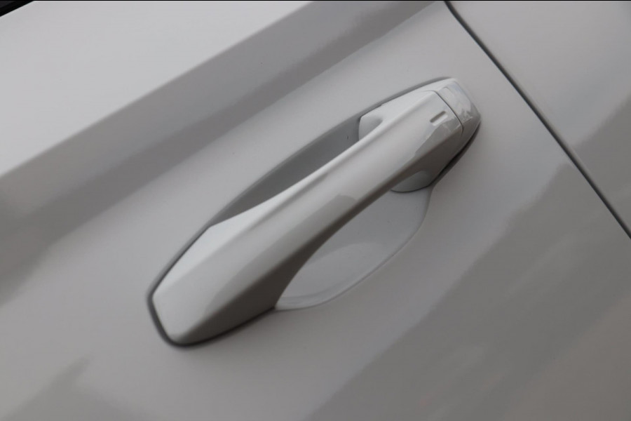 Škoda Superb Combi 1.5 TSI ACT / PANODAK / 2X MEMROY / ACC / CAMERA / KEYLESS