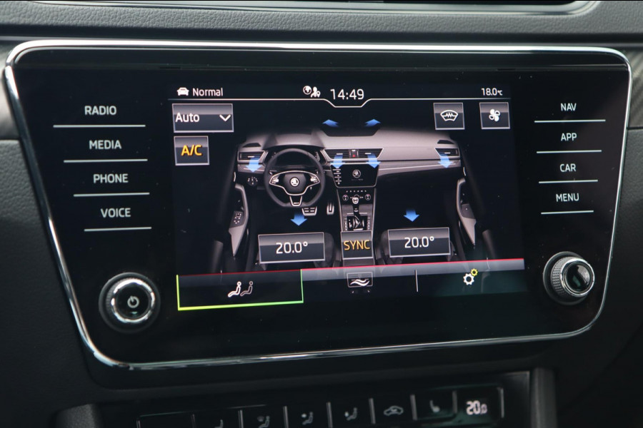 Škoda Superb Combi 1.5 TSI ACT / PANODAK / 2X MEMROY / ACC / CAMERA / KEYLESS