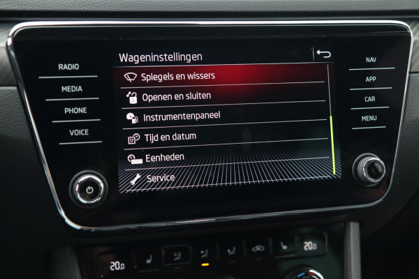 Škoda Superb Combi 1.5 TSI ACT / PANODAK / 2X MEMROY / ACC / CAMERA / KEYLESS