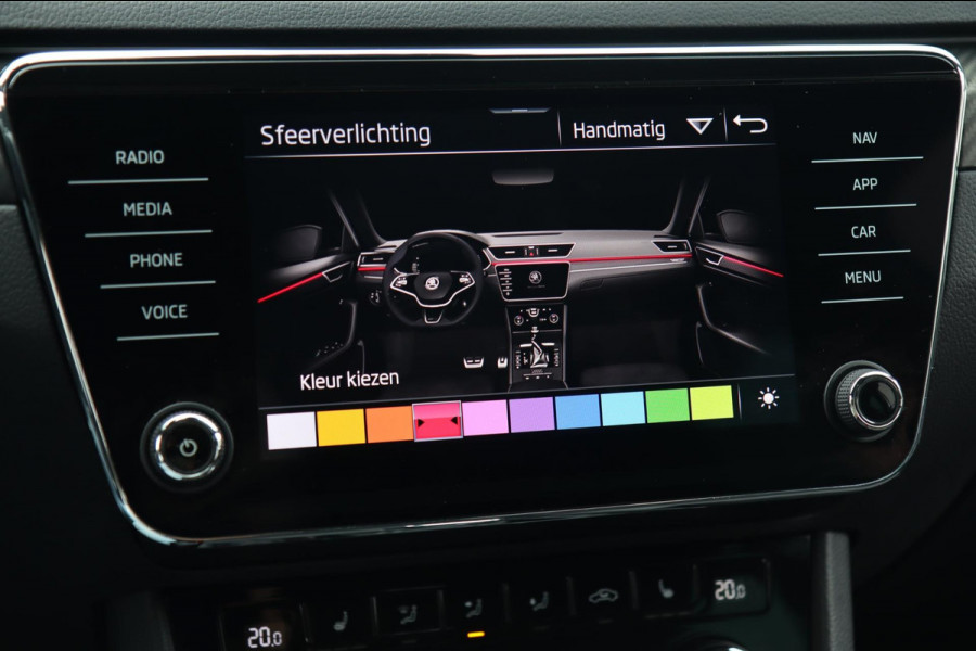 Škoda Superb Combi 1.5 TSI ACT / PANODAK / 2X MEMROY / ACC / CAMERA / KEYLESS