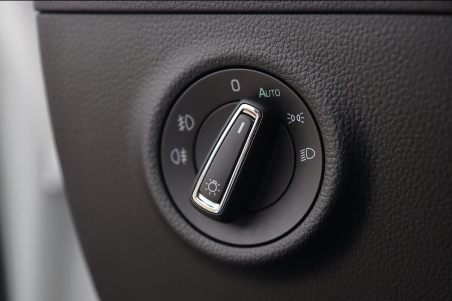 Škoda Superb Combi 1.5 TSI ACT / PANODAK / 2X MEMROY / ACC / CAMERA / KEYLESS