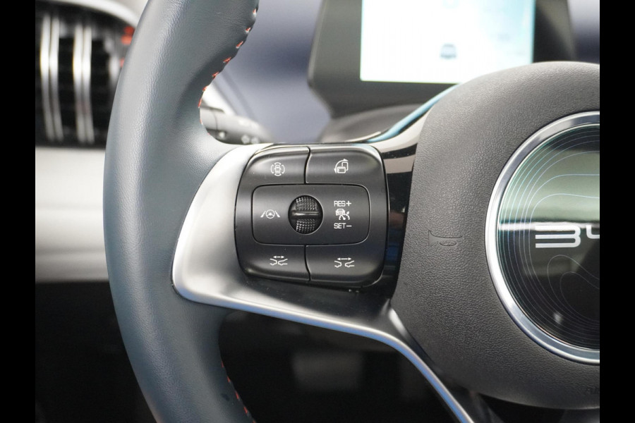 BYD ATTO 3 Design 60 kWh COMFORT VAN: 28.900,- VOOR: 26.330,- UW HERFSTVOORDEEL: 2.570,-  | RIJKLAAR INCL. FABR. GARANTIE T/M 2029 | AANDRIJFLIJN EN ACCU ZELFS T/M 2031