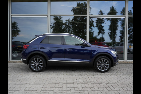 Volkswagen T-Roc 1.5 TSI Sport | Navigatie | LED | Panorama Dak | DAB | Climate Control