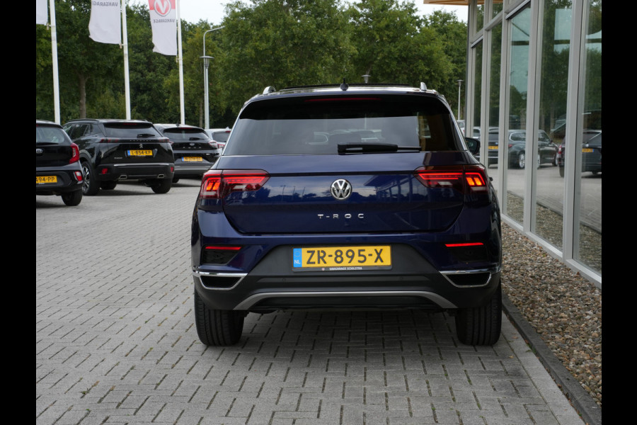 Volkswagen T-Roc 1.5 TSI Sport | Navigatie | LED | Panorama Dak | DAB | Climate Control