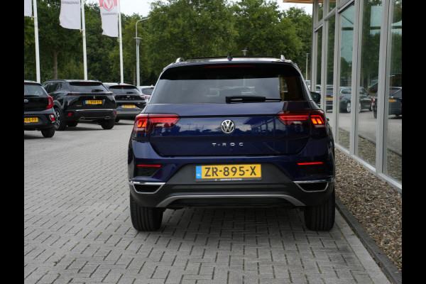 Volkswagen T-Roc 1.5 TSI Sport | Navigatie | LED | Panorama Dak | DAB | Climate Control