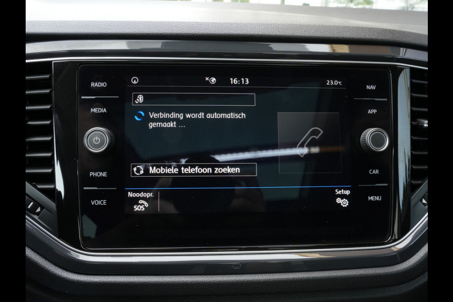 Volkswagen T-Roc 1.5 TSI Sport | Navigatie | LED | Panorama Dak | DAB | Climate Control
