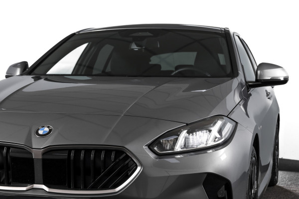 BMW 1-serie 120 M Sport - Automaat | Dig. Cockpit | Adapt. Cruise | Stoelverw. | PDC | Camera | NAV + App. Connect | ECC | DAB | LM 18" | 9811