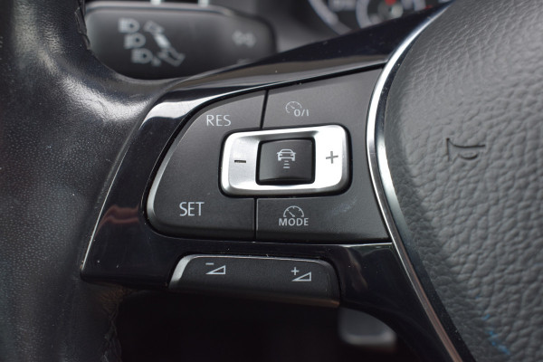Volkswagen Polo 1.5 TSI Highline Business R / Automaat / Cruise C. / LED / Parkeerhulp / Bluetooth /