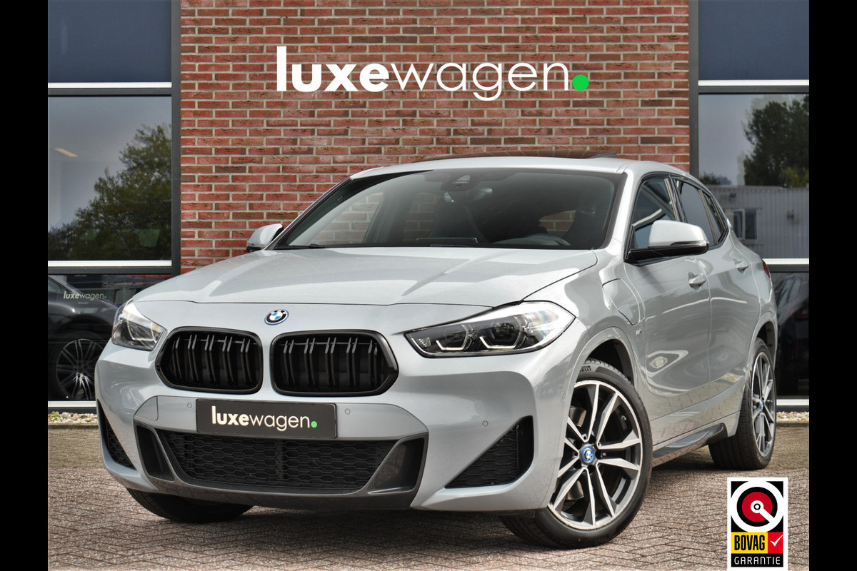 BMW X2 xDrive25e M-Sport Pano M-zetels HUD Camera El-klep 19inch BMW X2 xDrive25e M-Sport Pano M-zetels HUD Camera El-klep 19inch