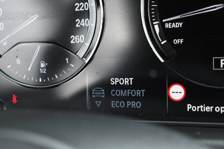 BMW X2 xDrive25e M-Sport Pano M-zetels HUD Camera El-klep 19inch