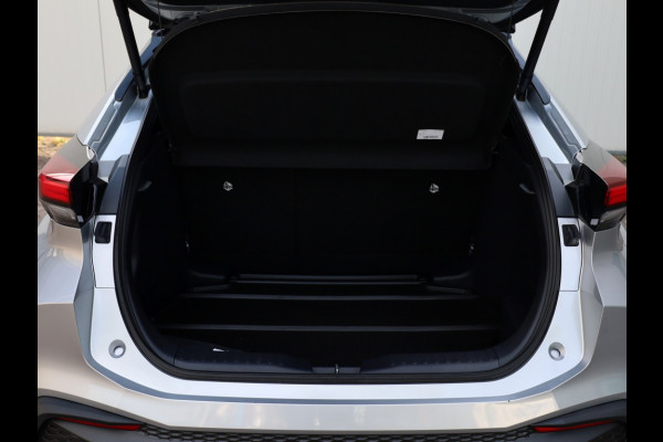 Toyota C-HR 2.0 Hybrid 200 Dynamic | Stoelverwarming | El. Achterklep |