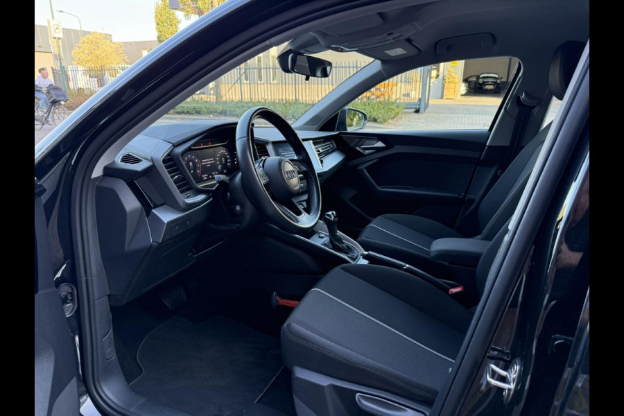 Audi A1 Sportback 25 TFSI S-Tronic Automaat / Apple-Carplay - Android / NED-A1 / PDC / Facturen onderhoud aanwezig / Cruise-C