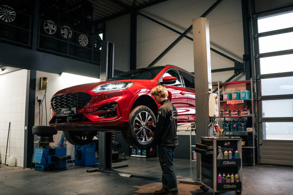Ford Puma 1.0 EcoBoost / Touch Scherm incl. Apple-Car play - Android / ALL-Season banden / NED-Puma / Facturen onderhoud aanwezig